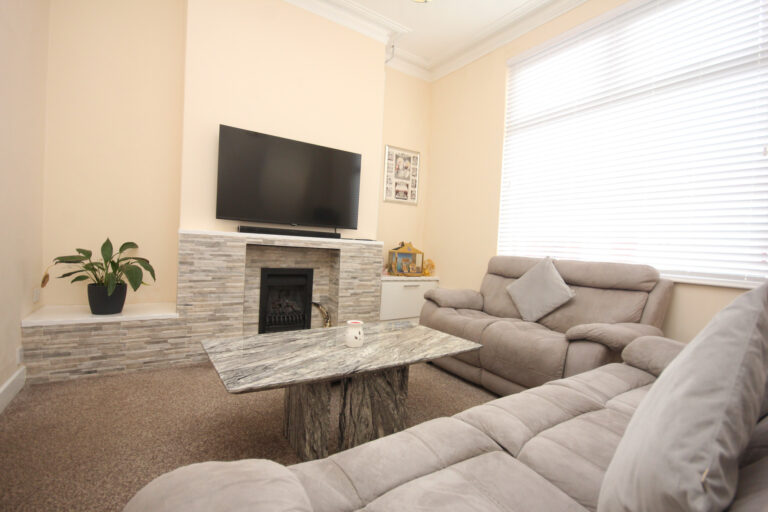 Bridge Road, Preston