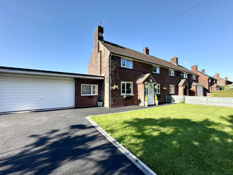 Bradshaw Lane, Greenhalgh