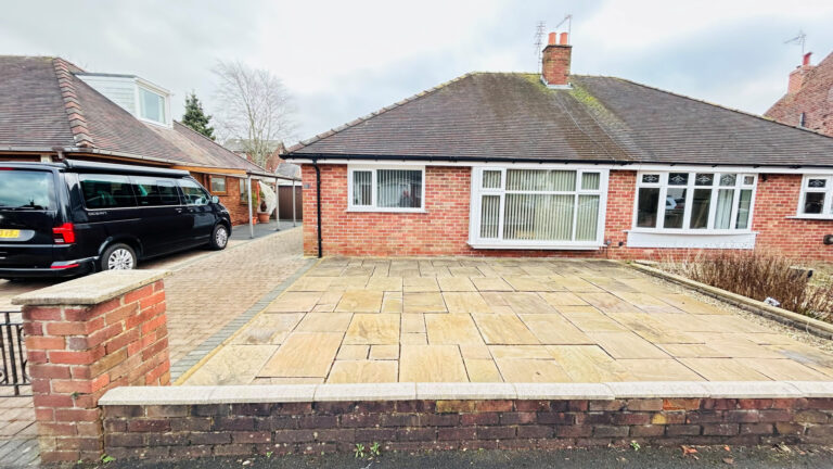 Burwood Drive, Preston